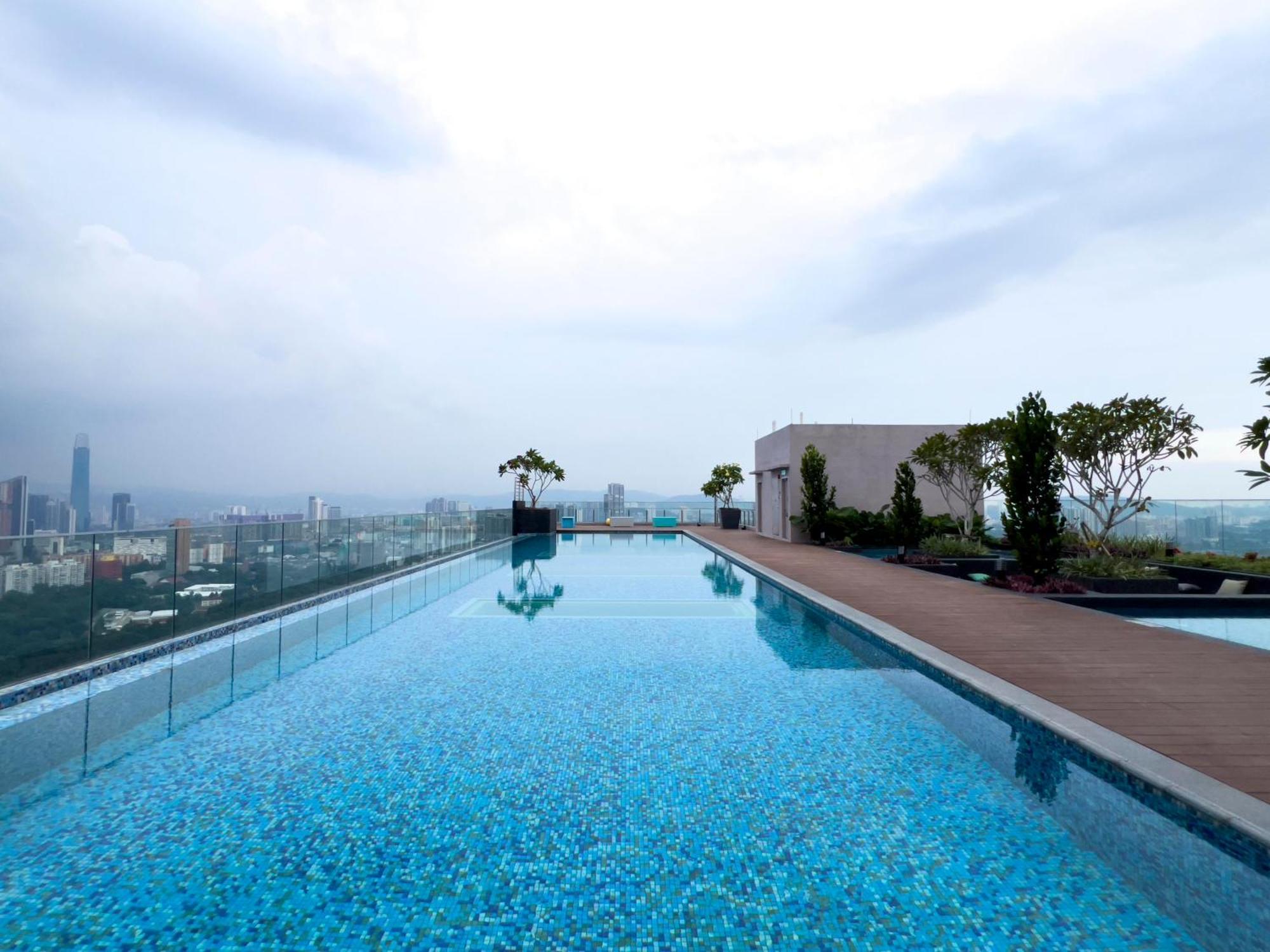 Sky Pool Suites Kl Sentral - Riveria City Kuala Lumpur Exterior foto
